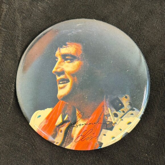 Vintage Sincerely Elvis Presley Pinback Button, 3 3/8" Pin - Picture 1 of 4